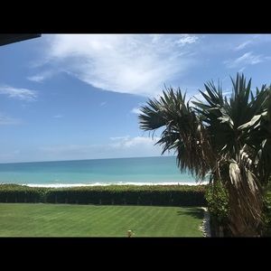 Meet your Posher, Caitlynn